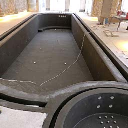 Бассейн и гидромассажная купель с оптоволоконной подсветкой 2